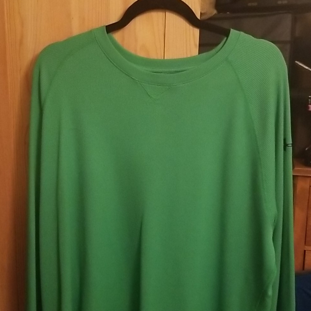 Under Armour long sleeve loose shirt